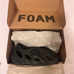 Yeezy Foam Runner